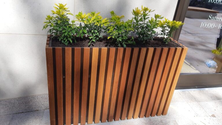 Planters In London2